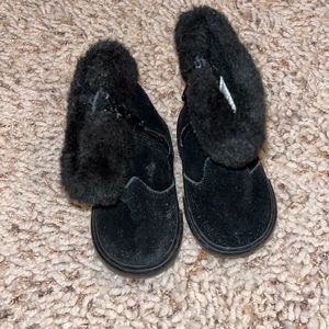 Baby girls old navy boots size 6-12m